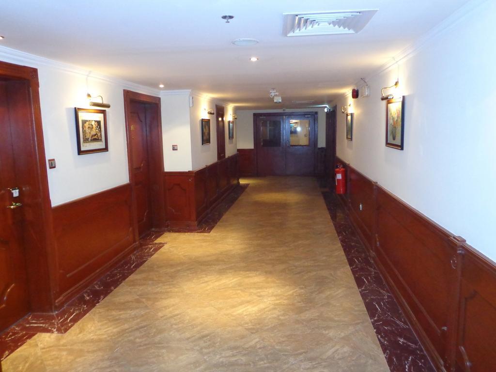 Bahrain Carlton Hotel Al Manamah Esterno foto