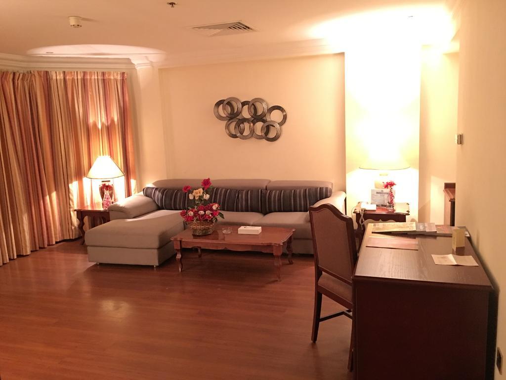 Bahrain Carlton Hotel Al Manamah Esterno foto