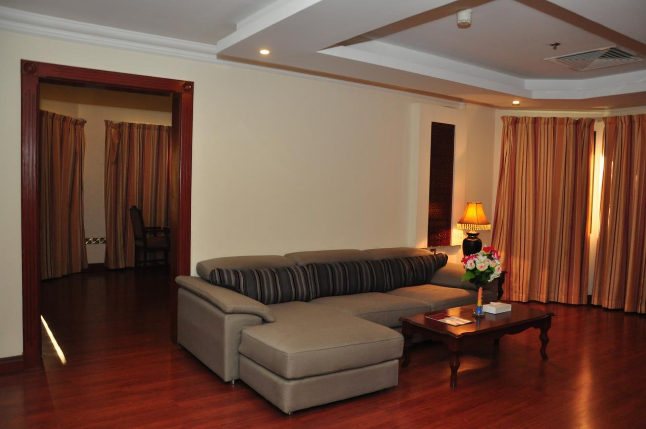 Bahrain Carlton Hotel Al Manamah Esterno foto