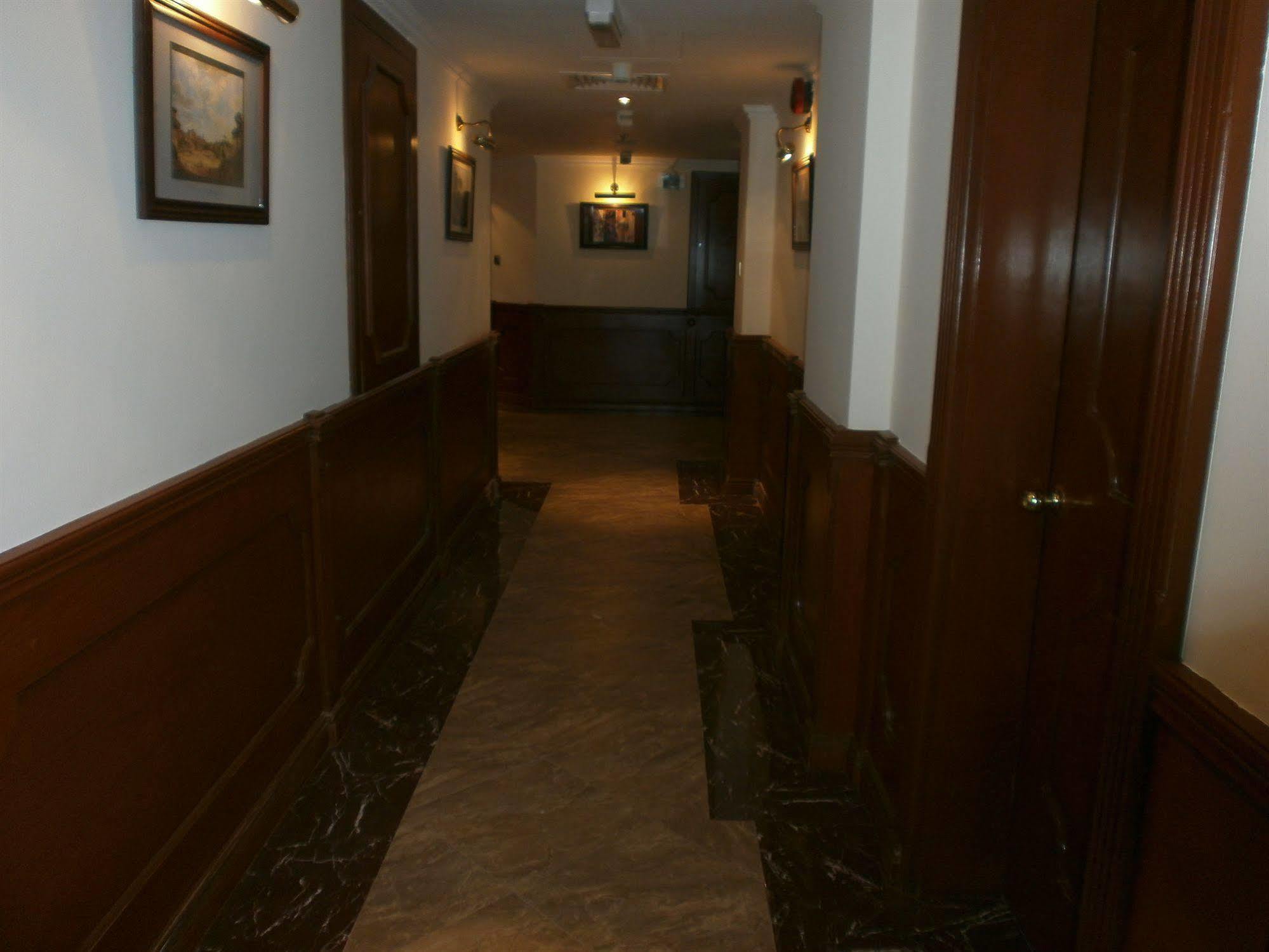 Bahrain Carlton Hotel Al Manamah Esterno foto